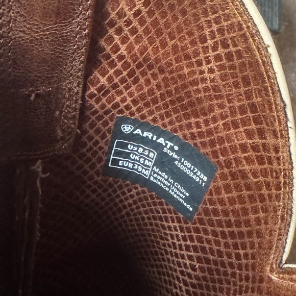 Ariat women’s boots - Picture 5 of 5